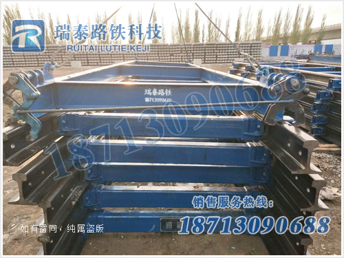 轨排吊具